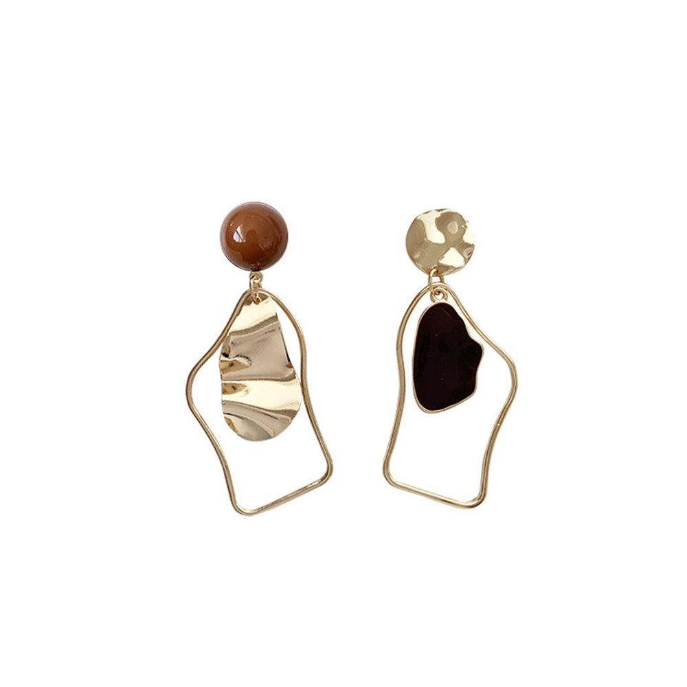Minimalist gold dangle earrings for women