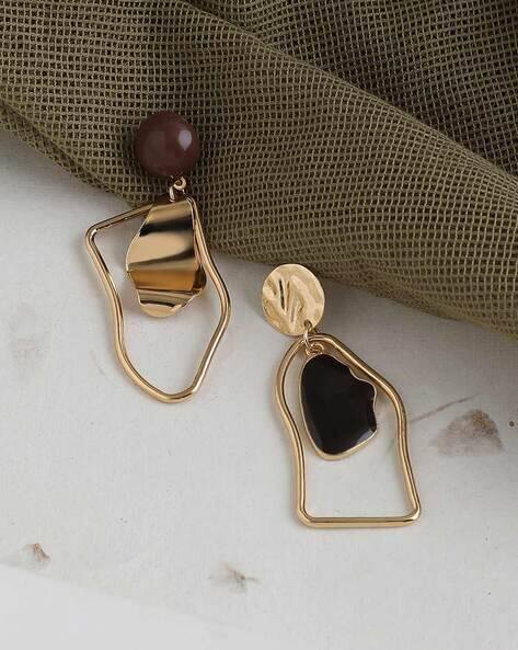 Minimalist gold dangle earrings for women