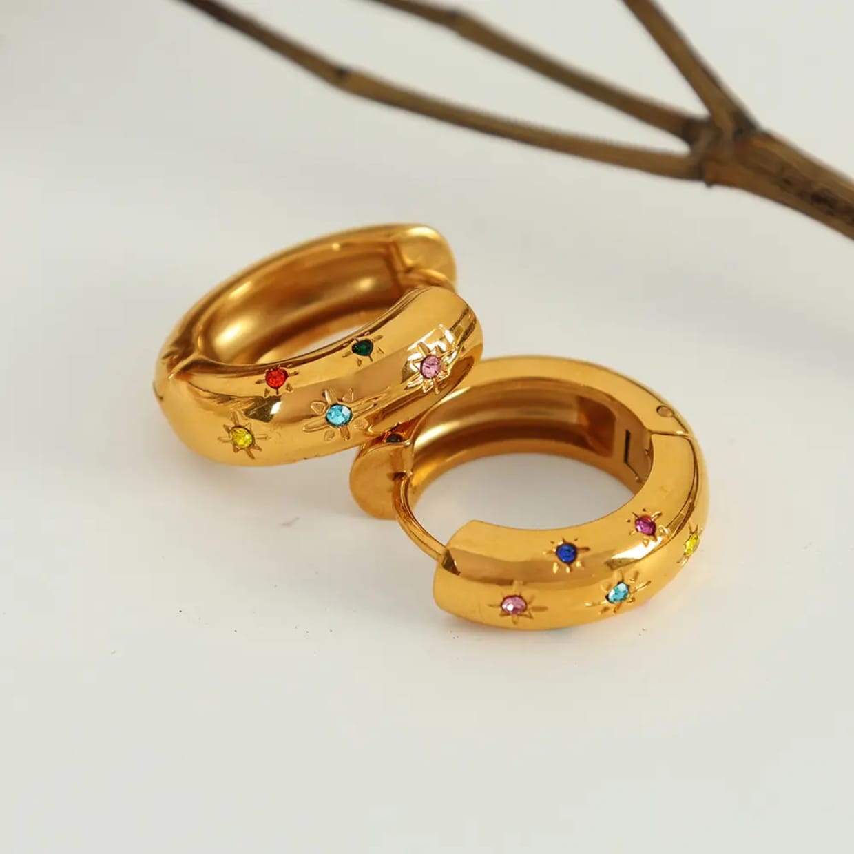 Cleo Luxe Hoops – 18K Gold Plated Classic Hoops | Kariva