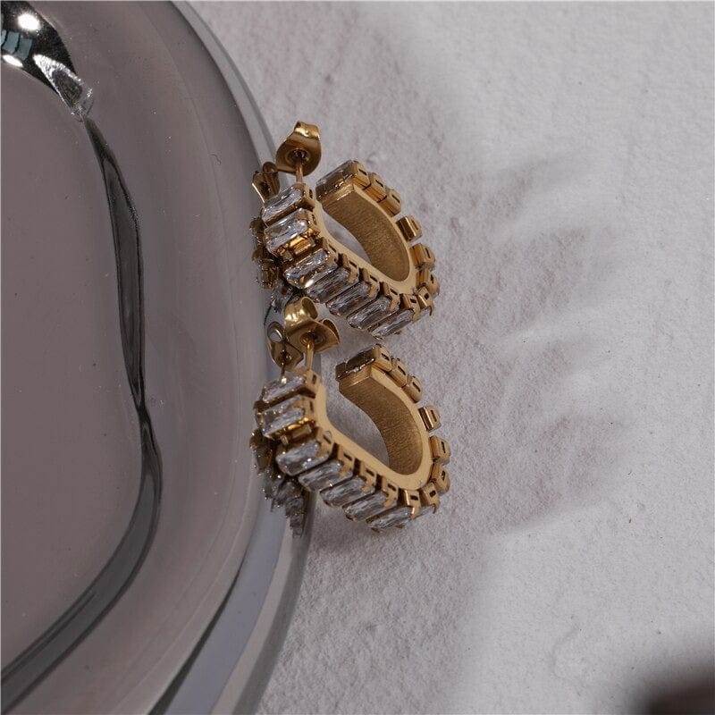 Crowned Edge Hoop Earrings – 18K Gold Plated Royal Hoops | Kariva